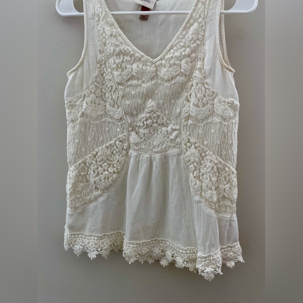 Knox Rose Cream Lace Tank Top